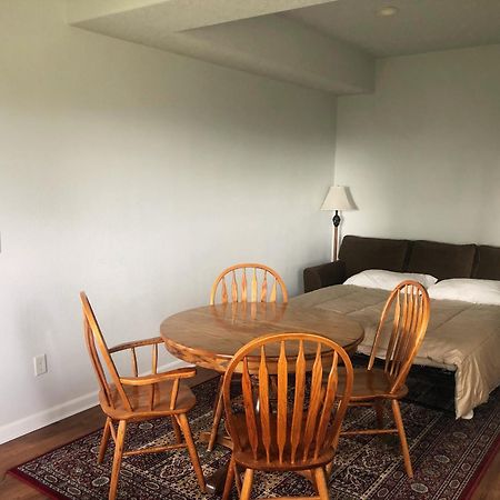 2 Bedroom Suite: Views, Private Entrance, Evchgr Amity Exterior foto